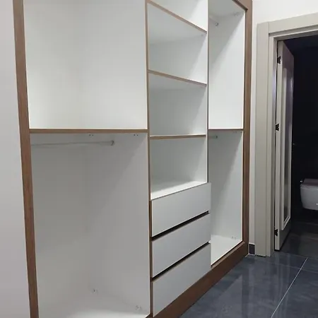 فيلة Premium 2 *